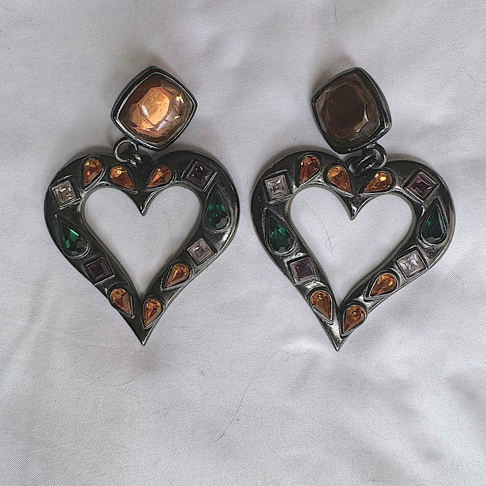 Goosen’s vintage earrings